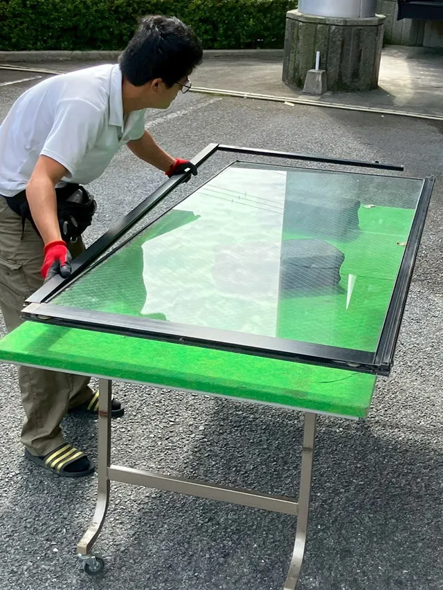 ガラス交換